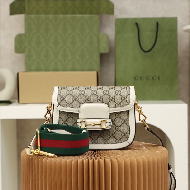 GUCCI bags | iconic saddle bag | 20.6×14.4×5.1cm | 658574 | 04014