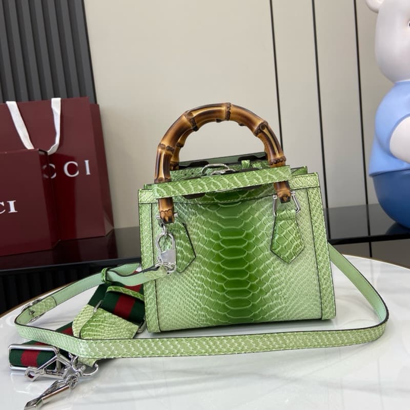 GUCCI bags | GUCCI GG Bamboo Bag | 20×16×10cm | 702732 | 04073