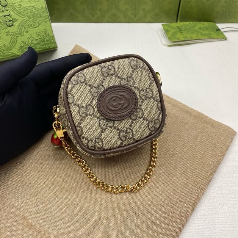 GUCCI bags | GUCCI Double G Strawberry Coin Purse | 8.5×8×5.5cm | 726252 | 04104