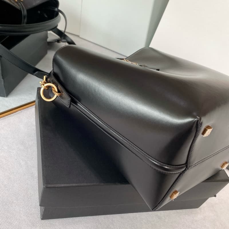 Yves Saint Laurent bags | YSL | LE 5À7 Series | Large Bucket Bag | 26×20×12cm | 742828 | 05023