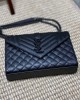 Yves Saint Laurent bags | YSL | Classic Diamond Quilted Messenger Bag | 24×17.5×6cm | 392739 | 05036