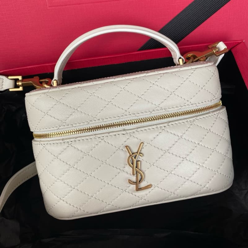 Yves Saint Laurent bags | YSL | Mini lamb leather shoulder strap clutch/pouch | 18×11×6.5cm | 766731 | 05062