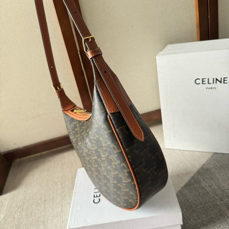 CELINE bags | HELOISE TRIOMPHE Soft Calfskin Handbag | 9×22×5 cm | 117253 | 06007