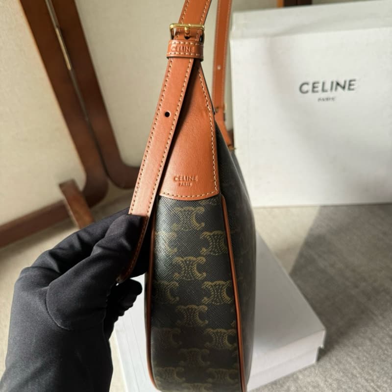 CELINE bags | HELOISE TRIOMPHE Soft Calfskin Handbag | 9×22×5 cm | 117253 | 06007