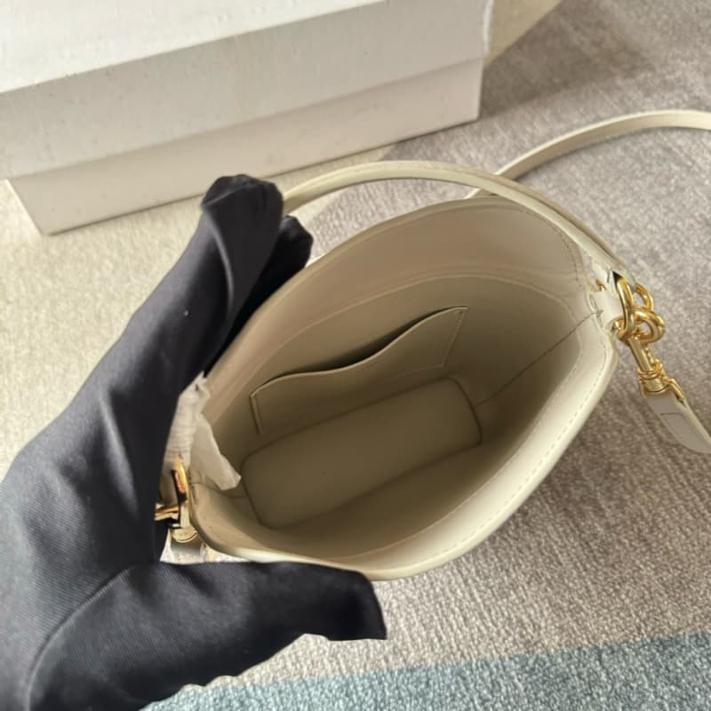 CELINE bags | Mini BUCKET Bag | 13.5×12.5×5 cm | 101943 | 06030