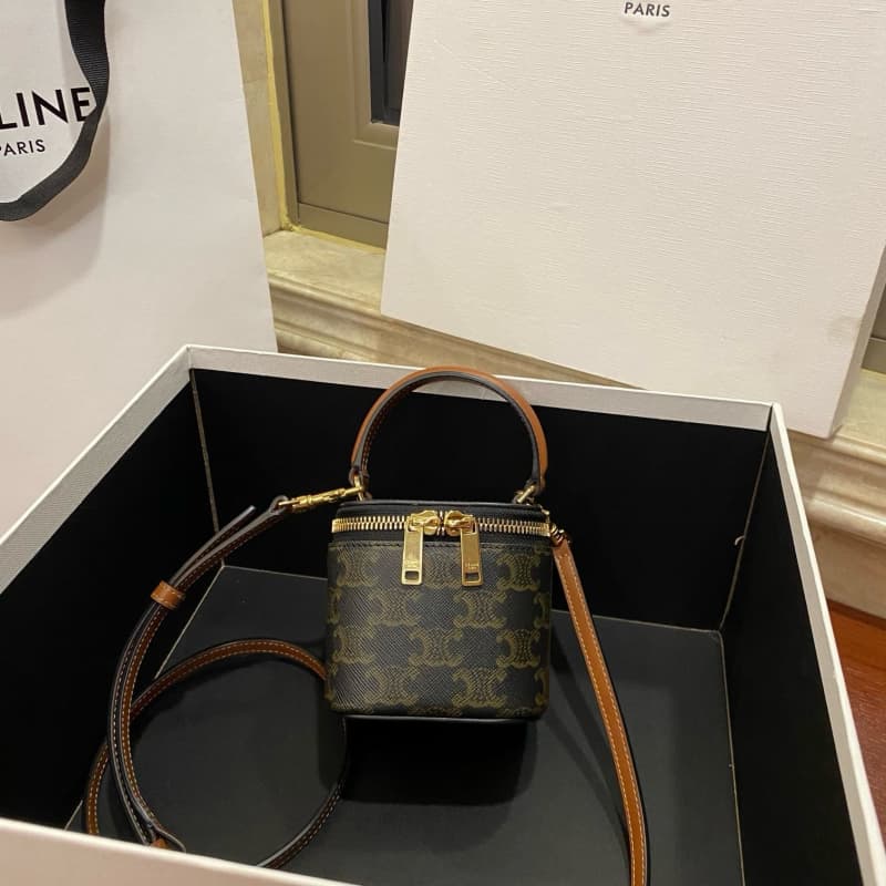 CELINE bags | Mini Logo Calfskin Small Box Bag | 9.5×8×9cm | 101762 | 06062