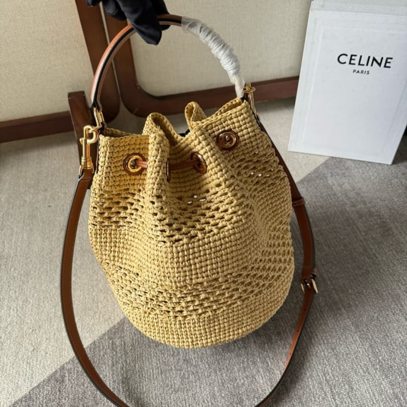 CELINE bags | Clara Classic Basket Bag | 23×25×20cm | 116882 | 06065