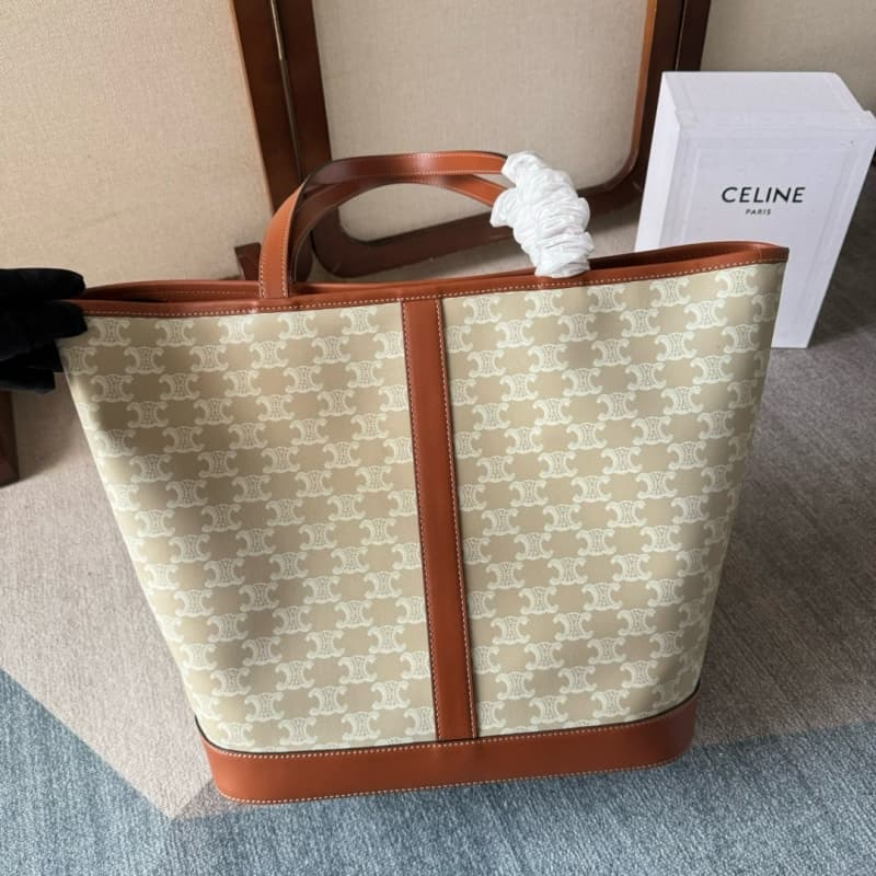 CELINE bags | CABAS Medium Logo Print Calfskin Handbag | 31.5×31.5×16cm | 115072 | 06074