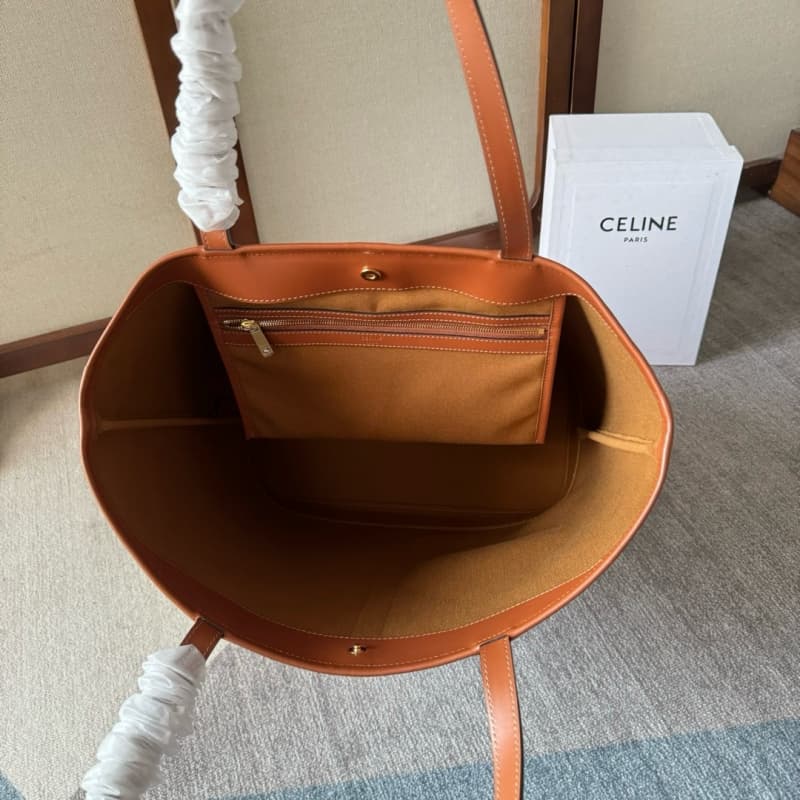 CELINE bags | CABAS Medium Logo Print Calfskin Handbag | 31.5×31.5×16cm | 115072 | 06074