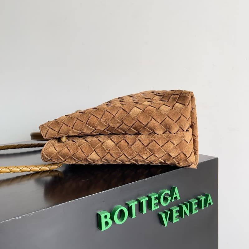 BOTTEGA VENETA Bags | BV bags | Andiamo Bag | 32×24×12 cm | 743572 | 07009