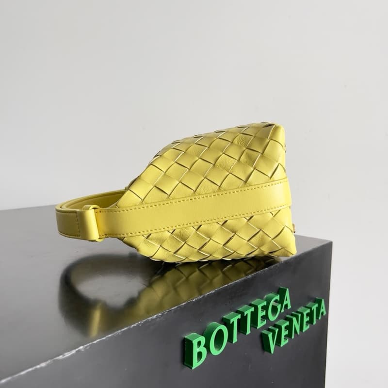 BOTTEGA VENETA Bags | BV | Bento Bag | Intrecciato | 17×13.5×5cm | 776781 | 07013