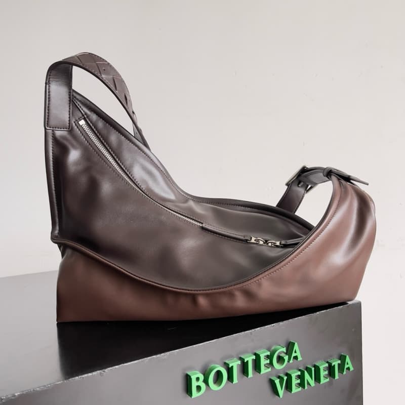 BOTTEGA VENETA Bags | BV | Men's Small ZIGZAG Shoulder Bag | 38×30×0cm | 787117 | 07021