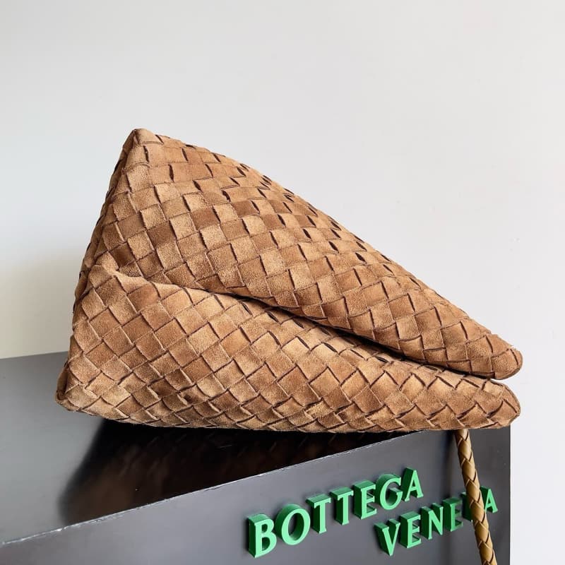 BOTTEGA VENETA Bags | BV | Andiamo Handbag | 45×22×34 | 743575 | 07025