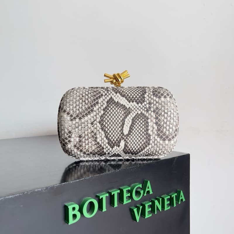 BOTTEGA VENETA Bags | BV | Fashion Evening Clutch | 20.5×6×12.5cm |  754614 (717622) | 07044