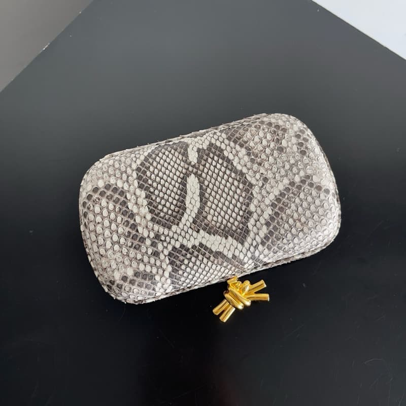 BOTTEGA VENETA Bags | BV | Fashion Evening Clutch | 20.5×6×12.5cm |  754614 (717622) | 07044