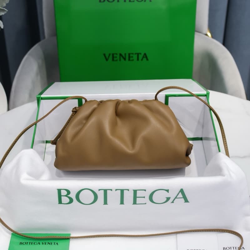 BOTTEGA VENETA Bags | BV | Cloud Bag | 23×13×8cm | POUCH Collection | 07057