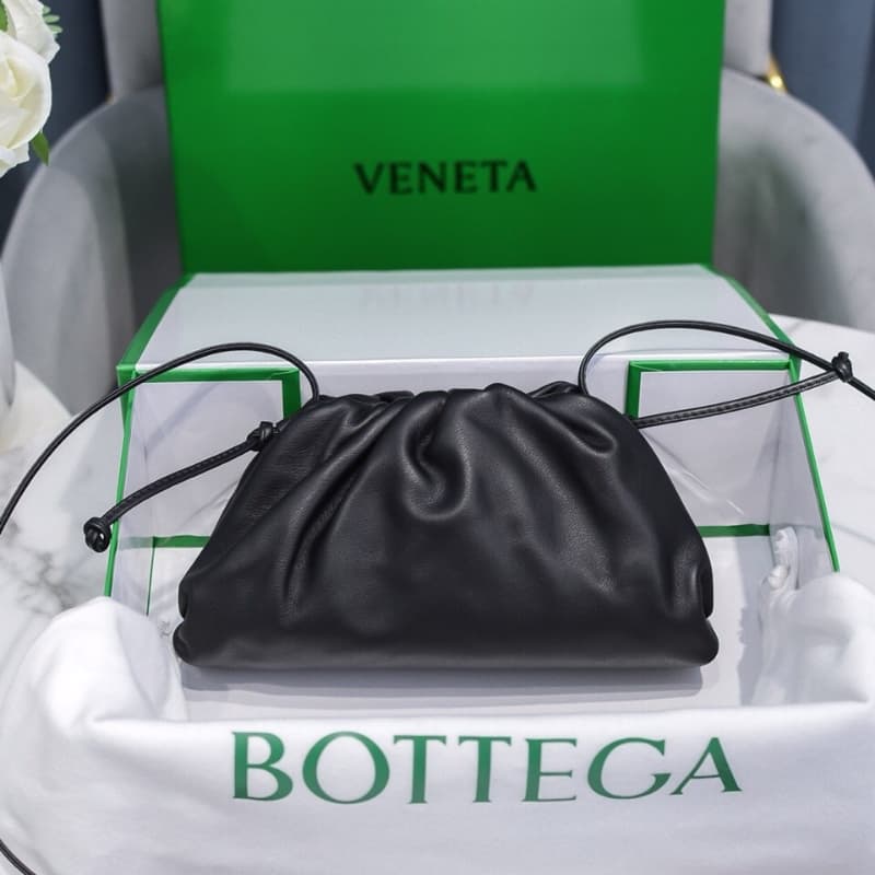 BOTTEGA VENETA Bags | BV | Cloud Bag | 23×13×8cm | POUCH Collection | 07057