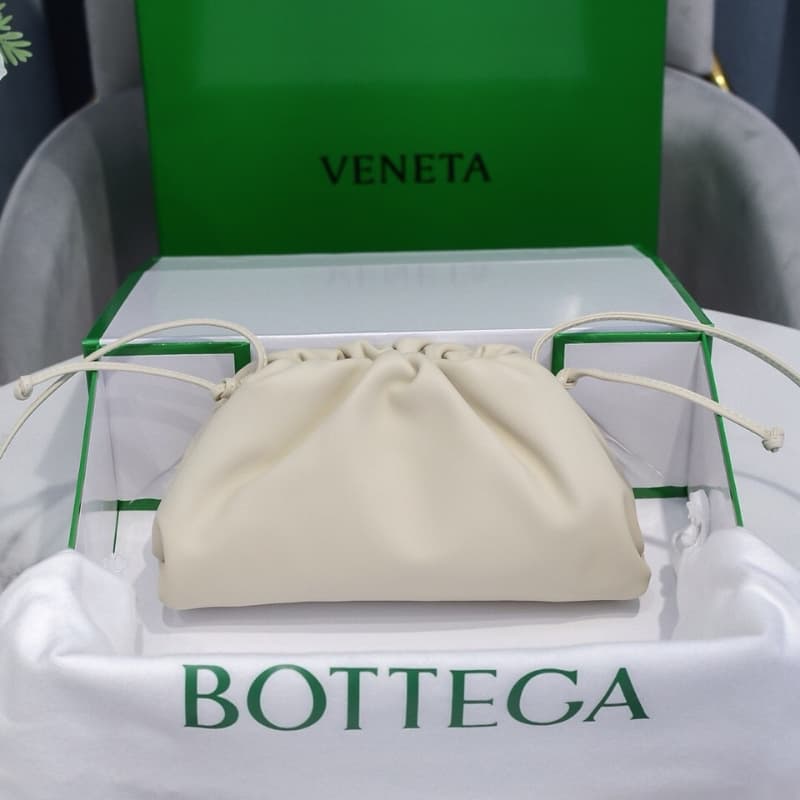 BOTTEGA VENETA Bags | BV | Cloud Bag | 23×13×8cm | POUCH Collection | 07057