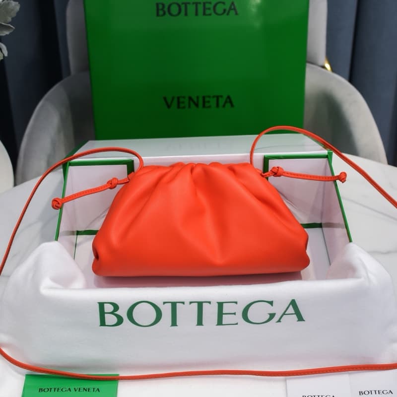 BOTTEGA VENETA Bags | BV | Cloud Bag | 23×13×8cm | POUCH Collection | 07057