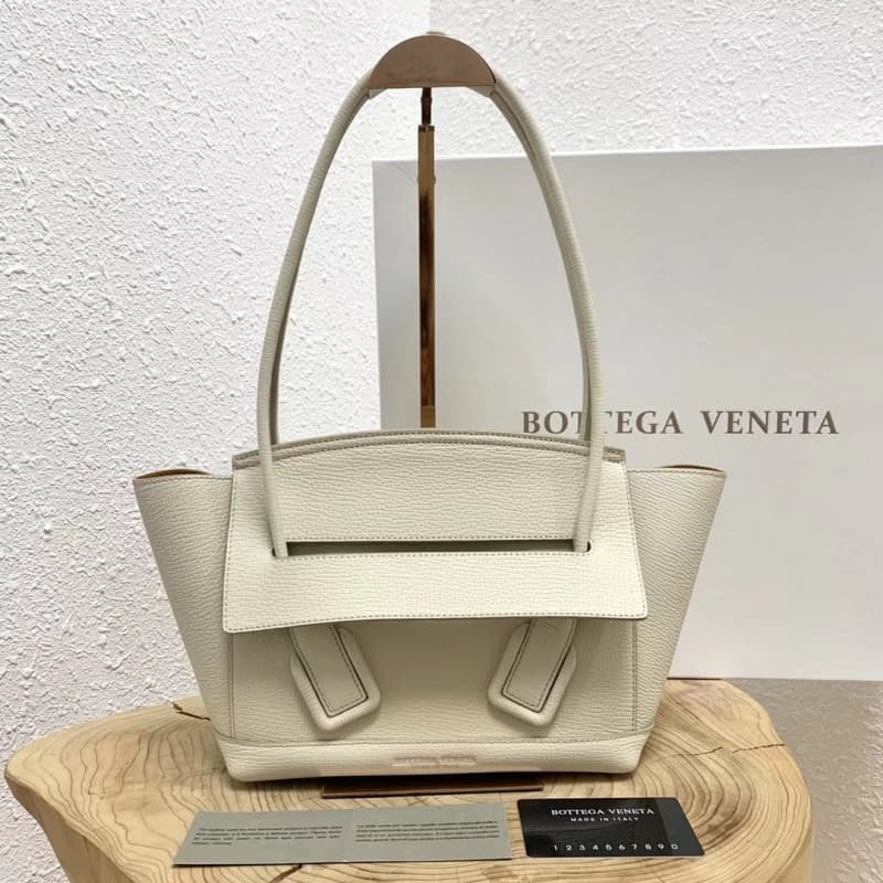 BOTTEGA VENETA Bags | BV | Arco Bag series | 33×22×10cm | Palm Print | 07066