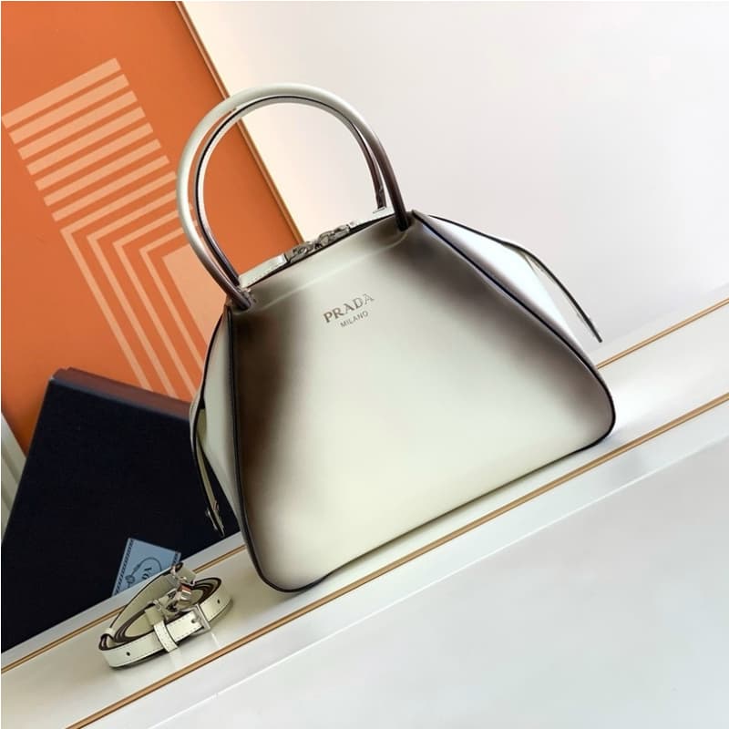 Prada bags | 2022 Fall/Winter Collection bags | 25.5×13.5×13.5cm | 1BA366 | 08026