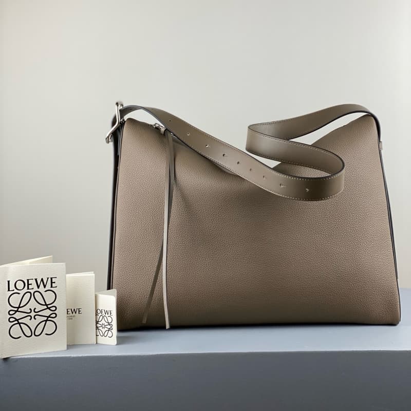 LOEWE bags | Berlingo Bag | 38×28×18cm | 3039 | 09004