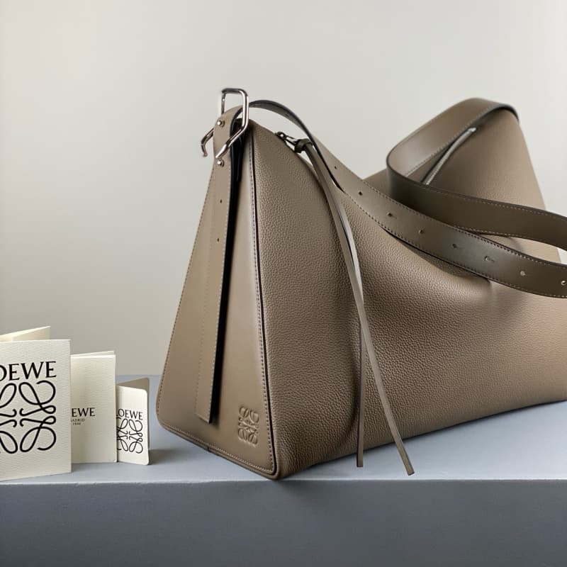 LOEWE bags | Berlingo Bag | 38×28×18cm | 3039 | 09004