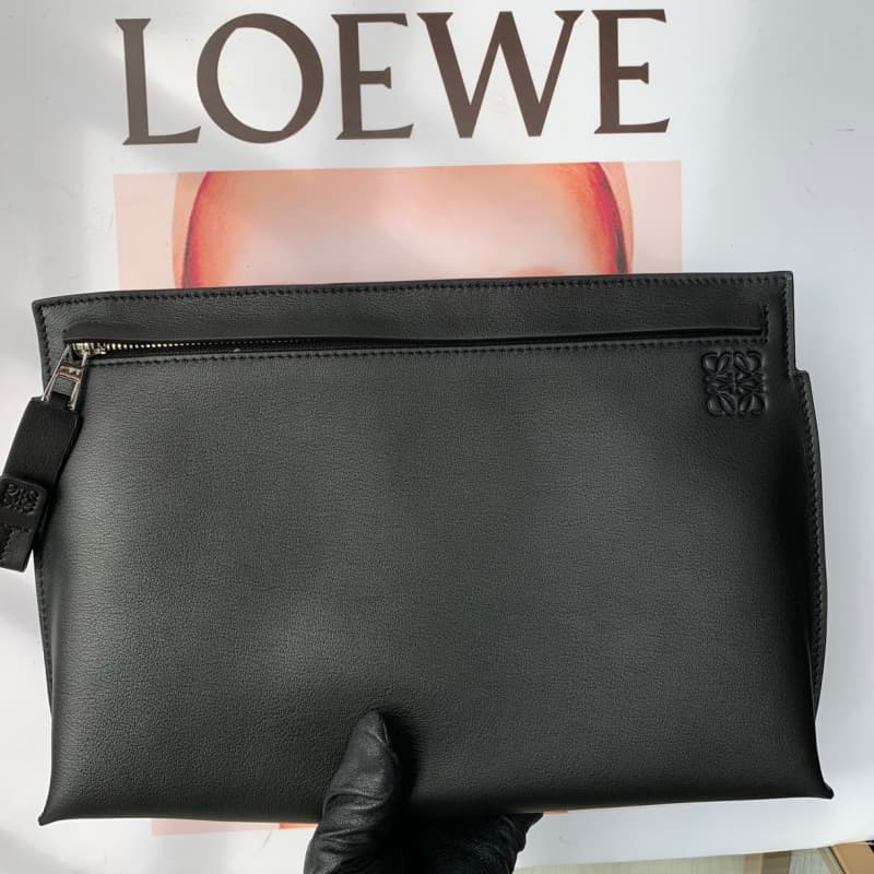 Loewe bags | Loewe T Pouch Clutch | 29.5×20cm | 3040 | 09012