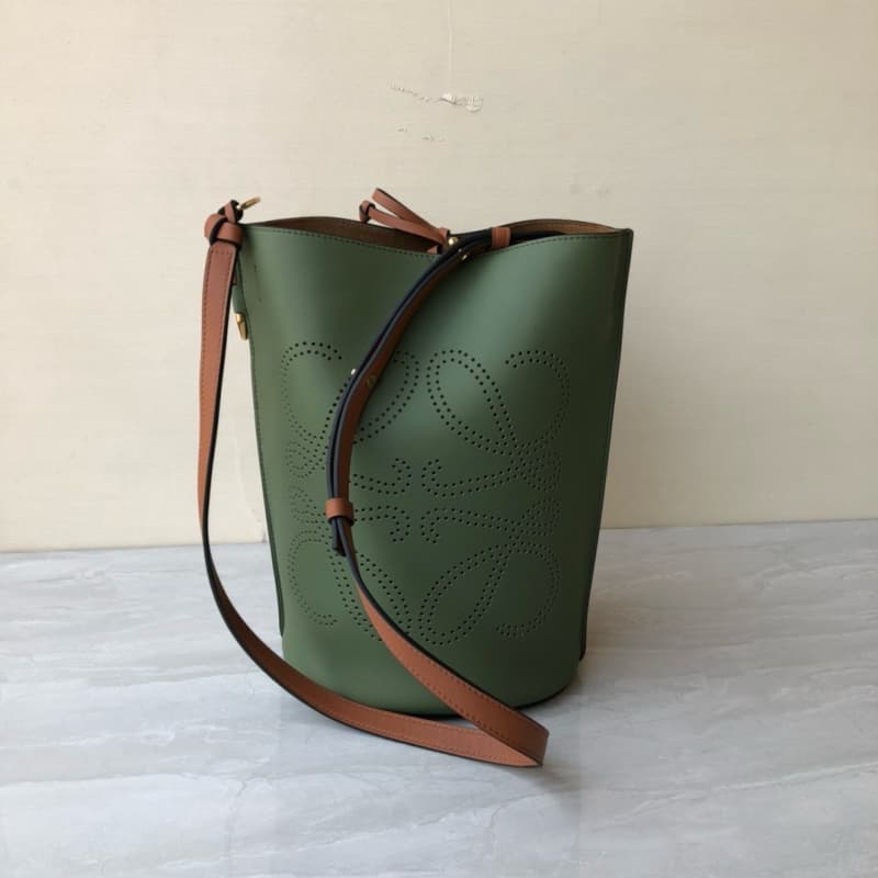 Loewe bags | Anagram Gate Bucket Bag | 29×19×14.5cm  | 09027