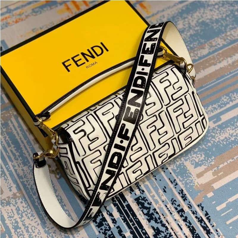 FENDI  bags | Fendi Baguette Bag | 26×5×15cm | 8BS600 | 10003