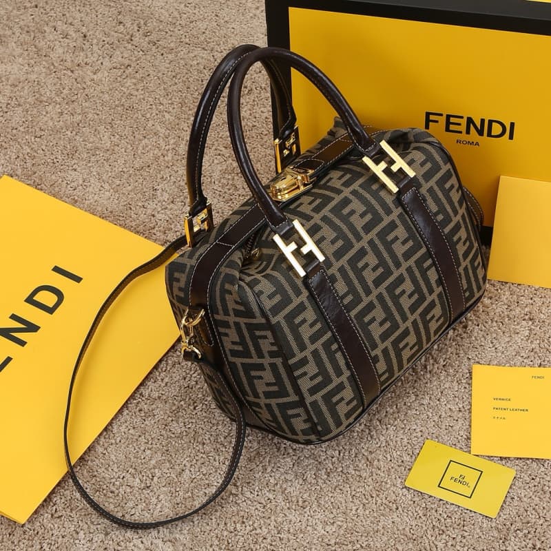 FENDI bags | Fendi's versatile tote lunch box bag | 25×15×15cm | 19129 | 10025