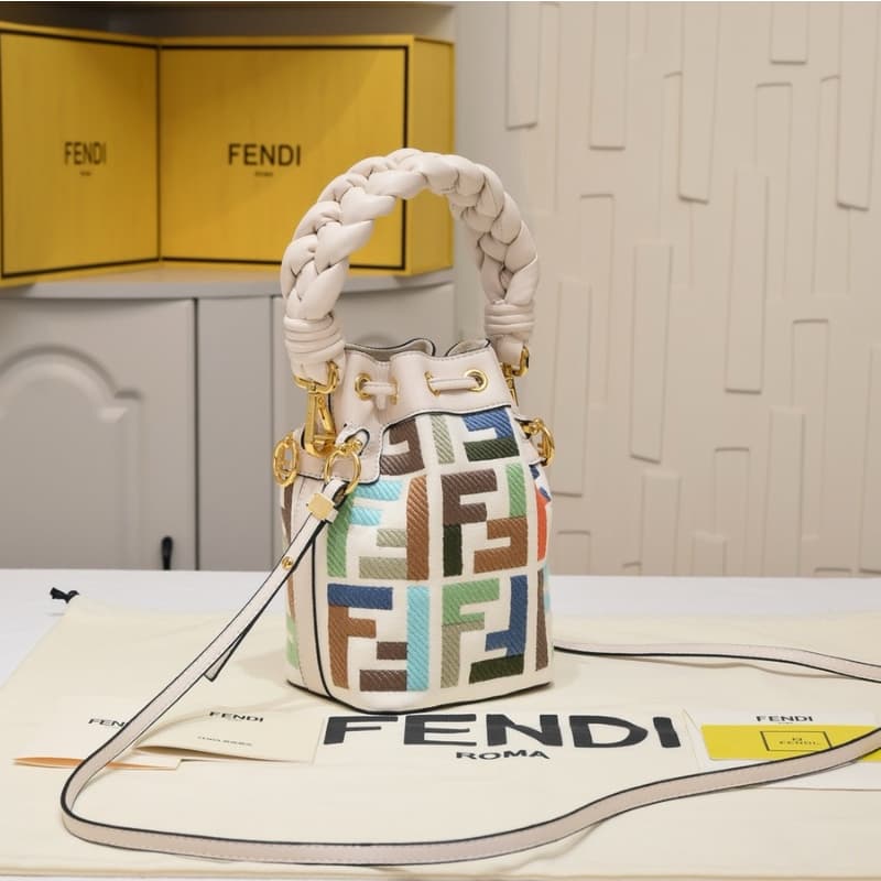 FENDI bags | FENDI's small bucket bag | 0189 | 10026