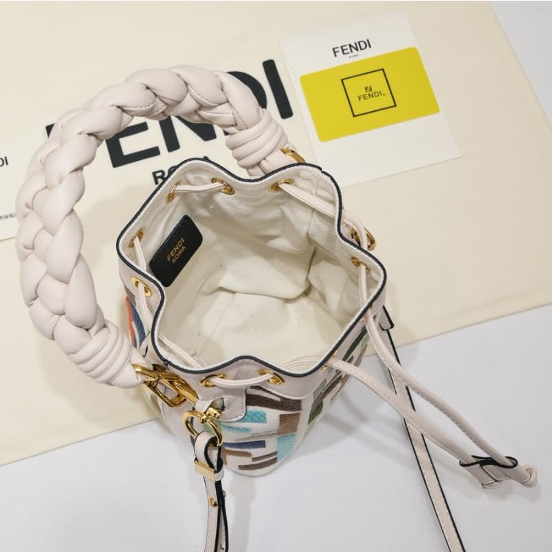 FENDI bags | FENDI's small bucket bag | 0189 | 10026