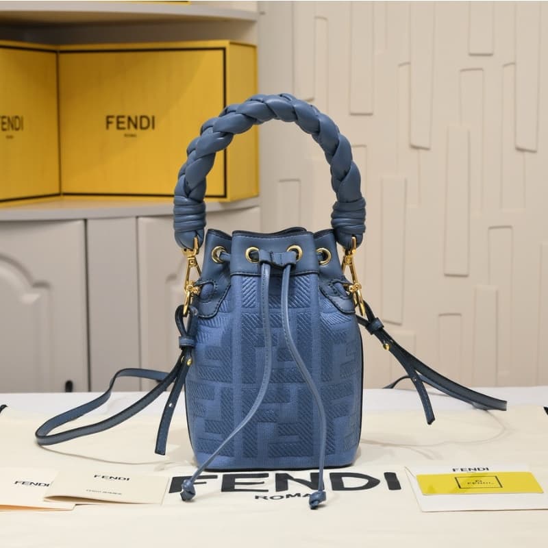 FENDI bags | FENDI's small bucket bag | 0189 | 10026