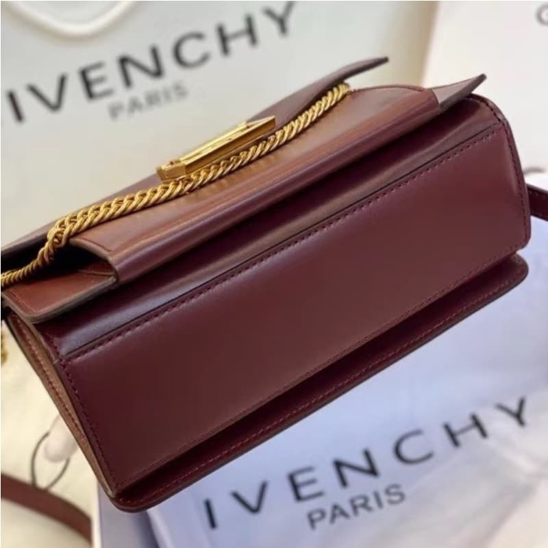 GIVENCHY bags | GV3 | full-grain leather flat pattern | 22×15×7cm | 11006