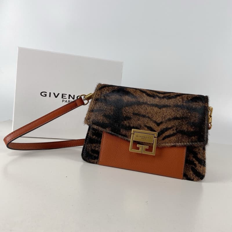 GIVENCHY bags | Givenchy GV3 Collection | 21×14×7cm | 11013