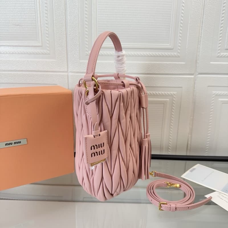 MiuMiu bags | MiuMiu Bucket Bag Handbag | 20×18×14cm | 5BE084 | 13021