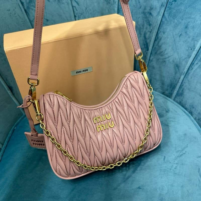 MiuMiu bags | MiuMiu Quilted Chain Bag | 17×20×5cm | 5BH211 | 13025