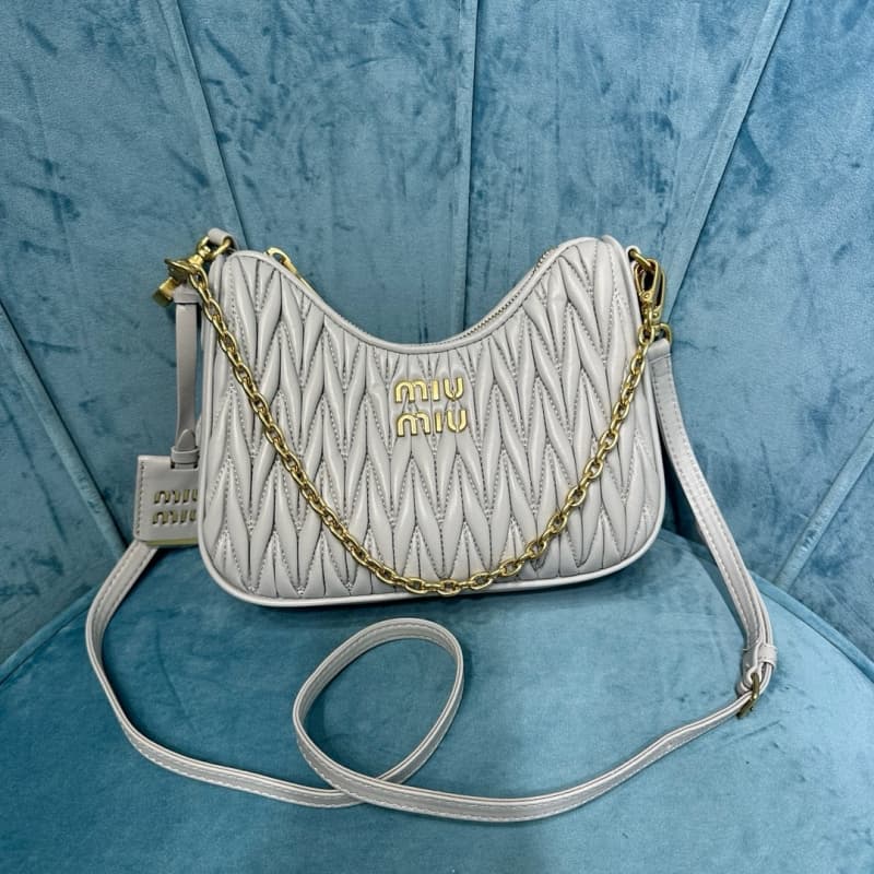 MiuMiu bags | MiuMiu Quilted Chain Bag | 17×20×5cm | 5BH211 | 13025