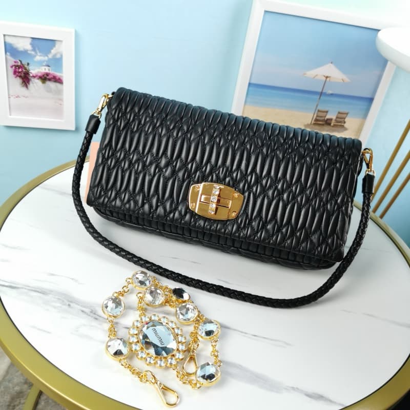 MiuMiu bags | MiuMiu Diamond Chain Bag | 28×3×14cm | 5BD233 | 13031