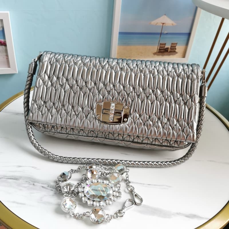 MiuMiu bags | MiuMiu Diamond Chain Bag | 28×3×14cm | 5BD233 | 13032