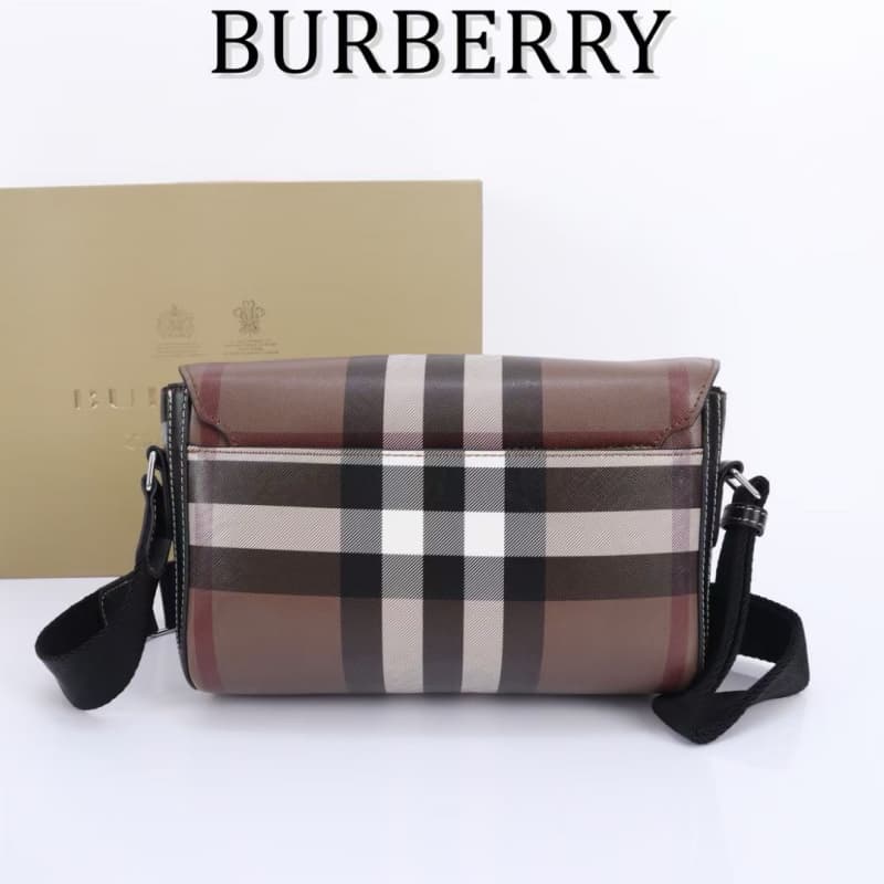 Burberry bags | Structured Messenger Bag | 29×8.5×17.5 cm | 7181 | 15003