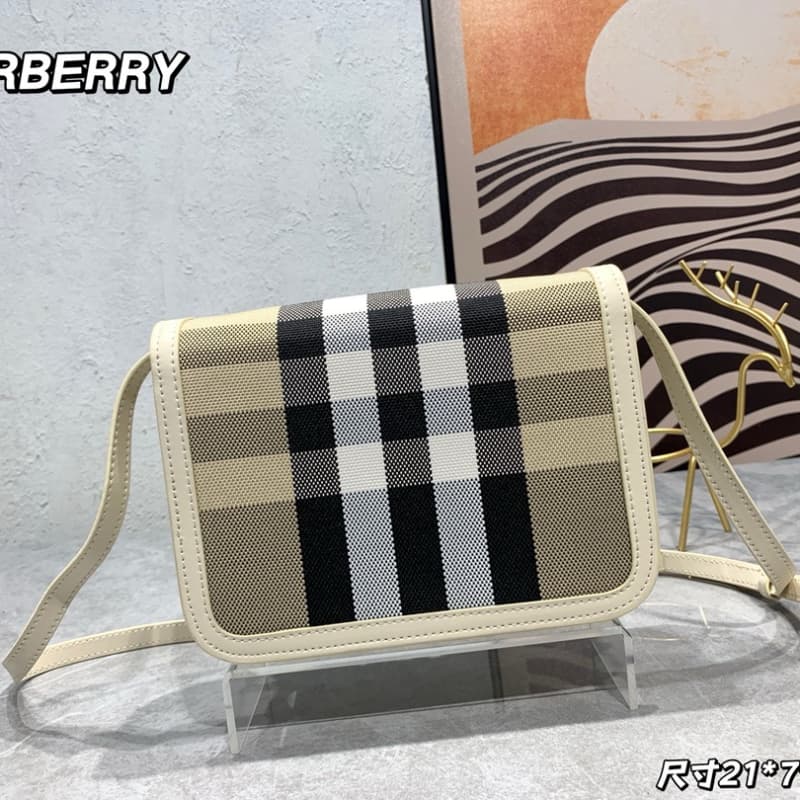 Burberry bags | TB Bag | 21×7×14 CM | 15007