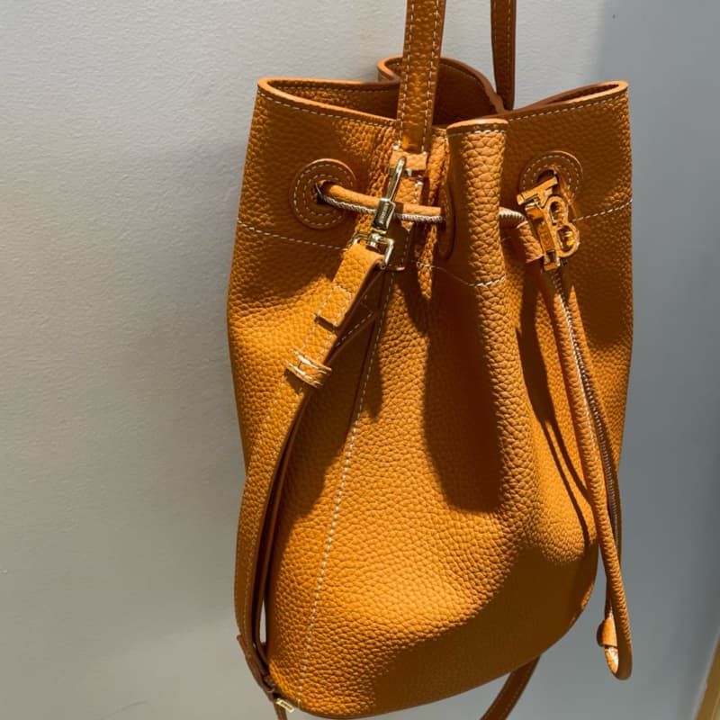 Burberry bags | Drawstring Bucket Bag | 16×26×26 cm | 3303 | 15013