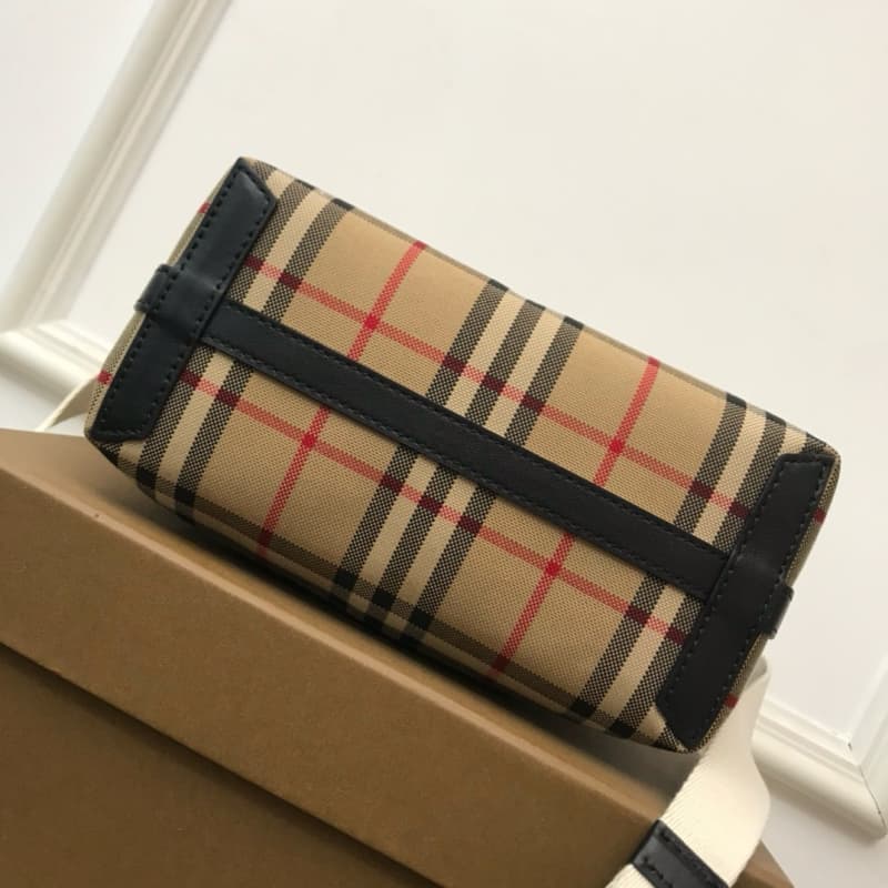 Burberry bags | 27×9.5×16.5 cm | 15018