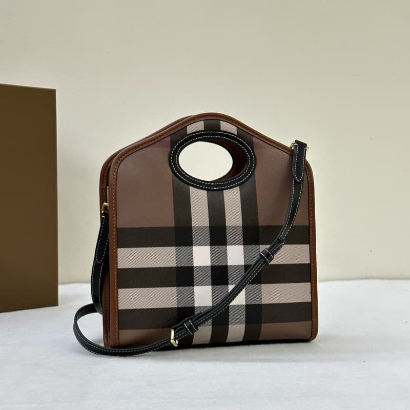 Burberry bags | Tote Bag | 23×6×26.5 cm | 15022