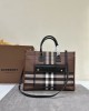 Burberry bags | spacious large tote bag | 40 × 16 × 30 cm | 209381 | 15033